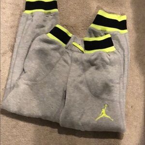 Air Jordan medium  basketball pants 🏀